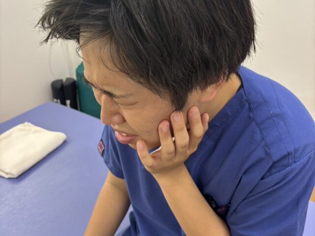顎関節症はどの診療科で診てもらう？適切な受診先を解説